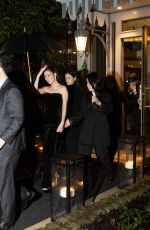 JISOO Arrives at Cartier 100th Anniversary Dinner in Paris 02/07/2024