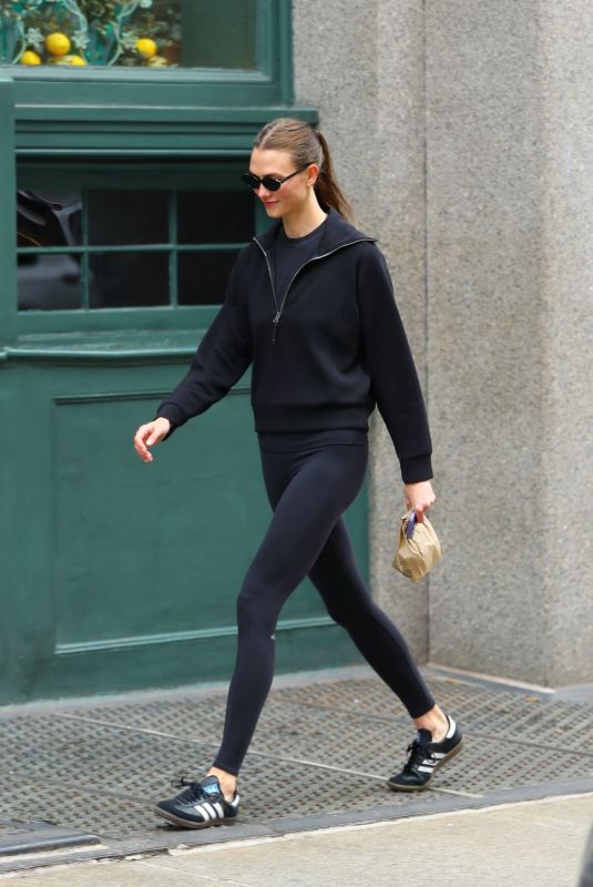 KARLIE KLOSS Leaves a Gym in New York 04/18/2024 – HawtCelebs