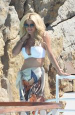 VICTORIA SILVSTEDT at Swimming Pool of Hotel du Cap Eden Roc in Cannes 05/22/2024