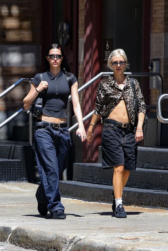 AMELIA and DELILAH HAMLIN Out Shopping in New York 06/28/2024