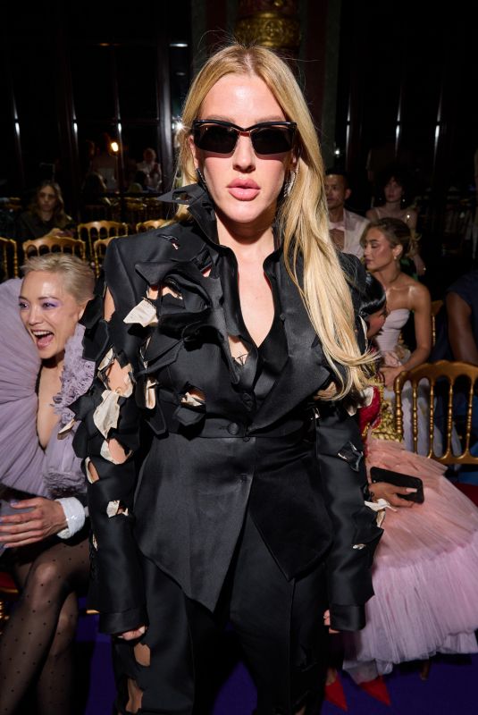 ELLIE GOULDING at Viktor & Rolf Haute Couture Fall/Winter 2024-2025 Show at Paris Fashion Week 06/26/2024