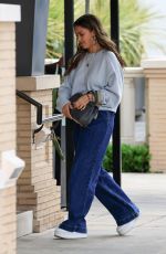 JESSICA ALBA Shopping at Saks Fifth Avenue Store in Beverly Hills 06/13/2024