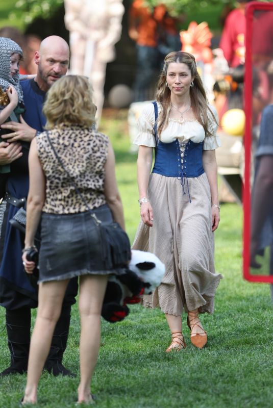 JESSICA BIEL and ELIZABETH BANKS on the Set of The Better Sister in Central Park in New York 06/17/2024